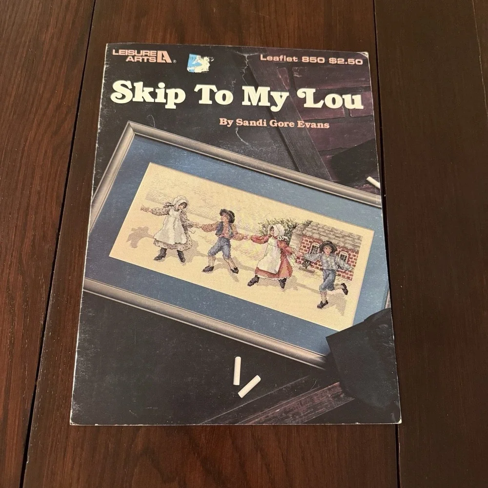 Amish Leisure Arts Skip to My Lou Cross Stitch Pattern‎ Leaflet 1989
